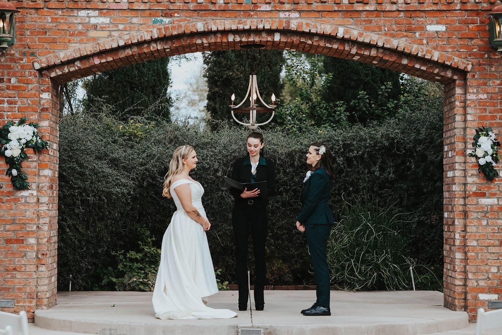 carousel-hero-element image-8